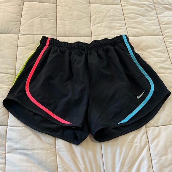 Nike dri fit running shorts - Picture 1 of 2